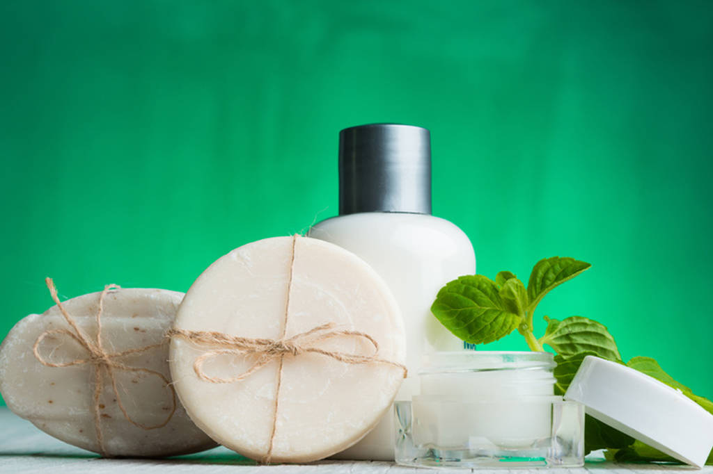 Cosmétiques bio, naturels et faits maison