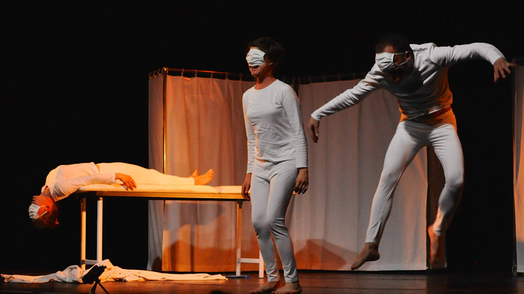 Hosto, pièce de théâtre à Paris sur l'hôpital côté patients du 14 avril au 9 mai 2015