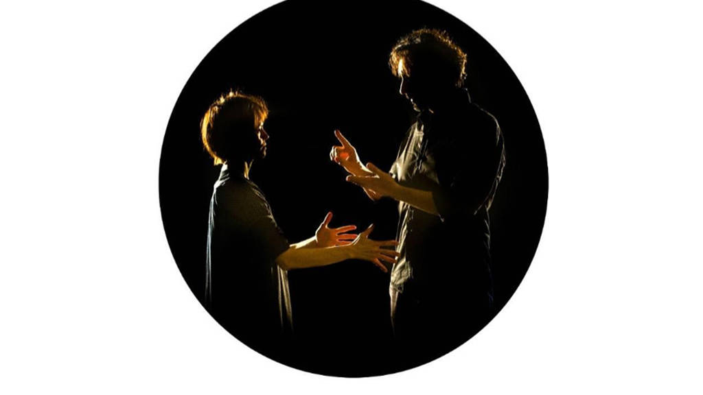 Pi&egrave;ce de th&eacute;&acirc;tre &agrave; la Com&eacute;die fran&ccedil;aise-Les enfants du silence-langue des signes et langue parl&eacute;e