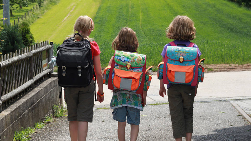 cartable trop lourd, attention