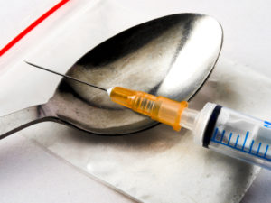 Salles de consommation à moindre risque : les chiens aboient, la caravane passe