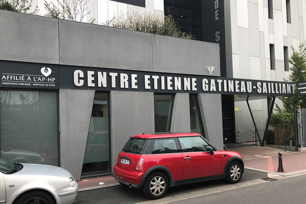 Des professionnels de santé spécialistes de l'hôpital en center de santé à Gennevilliers