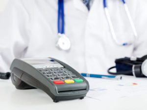 Dépassements d’honoraires à l’hôpital : ils sont rares mais restent (trop) élevés