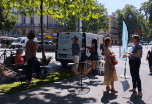 Le Pallia Truck sillonne Toulouse pour sensibiliser aux soins palliatifs et au deuil
